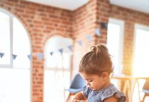 Jak utrzymać porządek w domu przy małych dzieciach? porządek przy dziecku