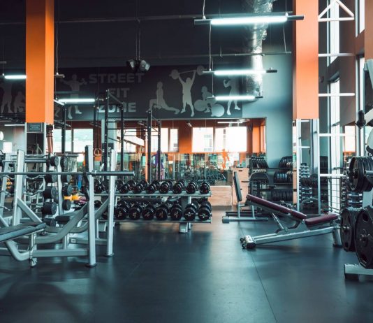 Urządzanie siłowni – jakie sprzęty zakupić? wyposażenie siłowni