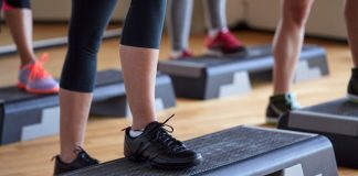 Zajęcia Step – doskonały trening z wykorzystaniem steppera zajęcia step