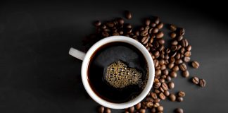 Dlaczego włoskie ekspresy do kawy są najlepsze na świecie? kawa z ekspresu