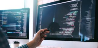 3 powody, dla których warto wybrać oprogramowanie dedykowane dla firm oprogramowanie dedykowane dla firm