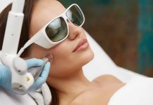 Laseroterapia – w czym może pomóc? Kiedy warto skorzystać z zabiegów laserem? laseroterapia