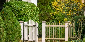 Zamki do furtki ogrodowej – bezpieczeństwa i prywatności każdej posesji zamek do furtki