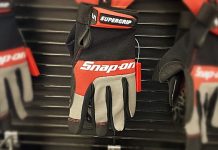 Dlaczego warto inwestować w odzież z firmowym nadrukiem? odzież z firmowym nadrukiem