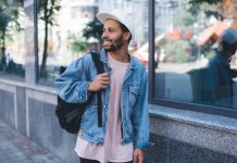 Jak ubierać się streetwear’owo w lecie? streetwear moda