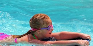 Nauka pływania dla dzieci – od czego zacząć? nauka pływania dla dzieci