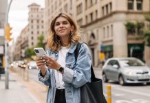 Jak sztuczna inteligencja wpłynie na przyszłość turystyki? smart turystyka