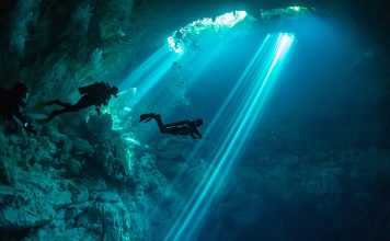Sporty wodne poza pływaniem: odkrywanie mniej znanych dyscyplin cave diving