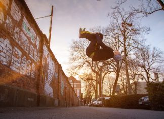 Parkour – filozofia ruchu jako sposób na miejską dżunglę Parkour