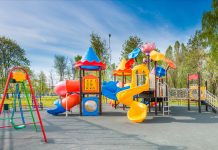 Jak wybrać najlepszego producenta placów zabaw? plac zabaw
