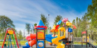 Jak wybrać najlepszego producenta placów zabaw? plac zabaw