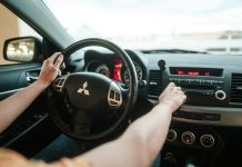 Filtr oleju – co ile wymieniać? Jaki filtr oleju wybrać i ile kosztuje? samochód filtr oleju