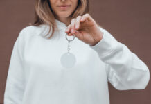 Psychologia koloru w projektowaniu gadżetów reklamowych brelok reklamowy