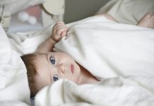 Jak urządzić kącik dla niemowlęcia w sypialni rodziców? kącik dla niemowlęcia