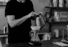 Odkrywanie Chemexa – więcej niż metoda parzenia kawy kawa zalewanie chemex