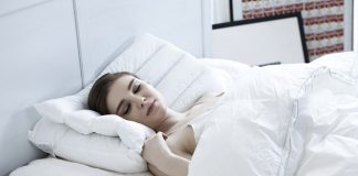 Łóżko kontynentalne do pokoju dziecięcego. Jak wybrać? łóżko w pokoju nastolatka