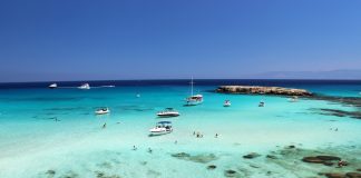 Cypr – wakacje w zasięgu ręki Pafos plaża