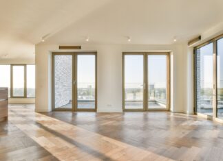 Klasyczne drewniane okna i drzwi w nowoczesnym stylu – idealne połączenie okna drewniane