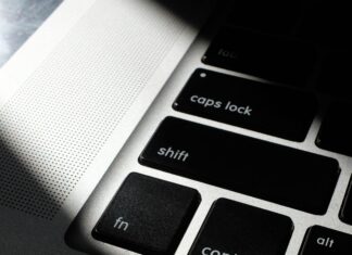 Systemy kontroli wersji – jak działają i dlaczego są tak ważne? System kontroli wersji