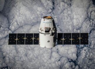 SpaceX vs Blue Origin – kto wygra wyścig kosmiczny? space x